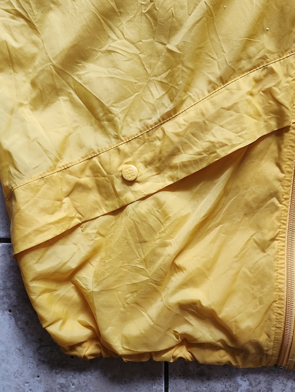 Vtg Helly Hanson Yellow Hooded Packable Windbreaker Jacket Mens Large - Picture 7 of 16